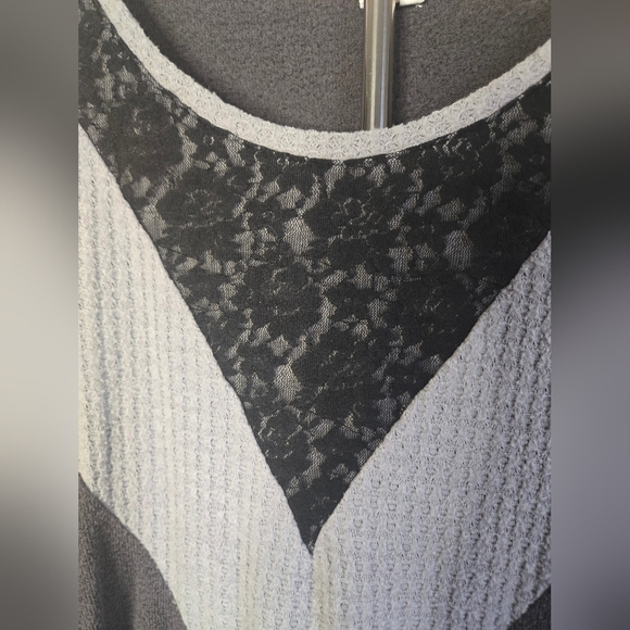 Maurices XL Cozy Chevron Lace Accent Pullover Sweater - Picture 2 of 7